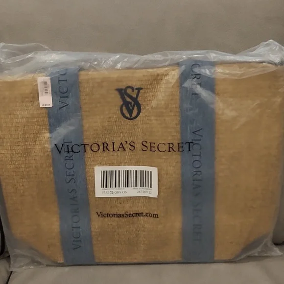 VICTORIA'S SECRET TOTE - Picture 6 of 6